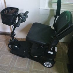 Pride Mobility Scooter For Sale $1500.00