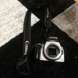 Canon EOS rebel XT DS126071 digital camera