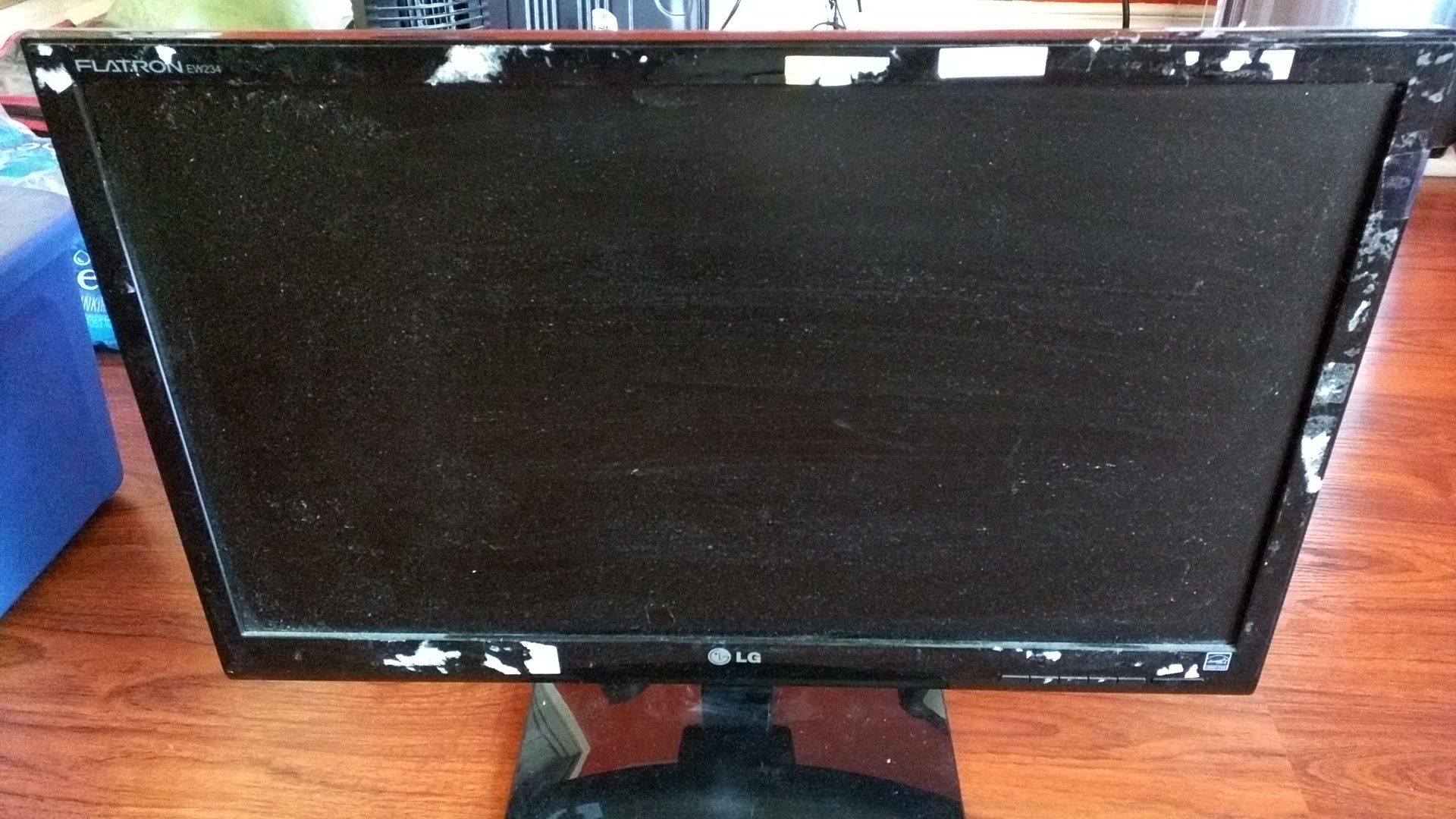 LG EW234 5ms LED monitor