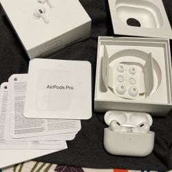 AirPod Pro 2nd Generation w/Magsafe charging Port