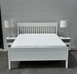 Queen bedroom set