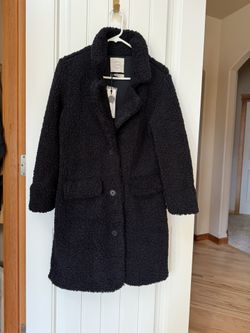 sherpa coat women's small never worn