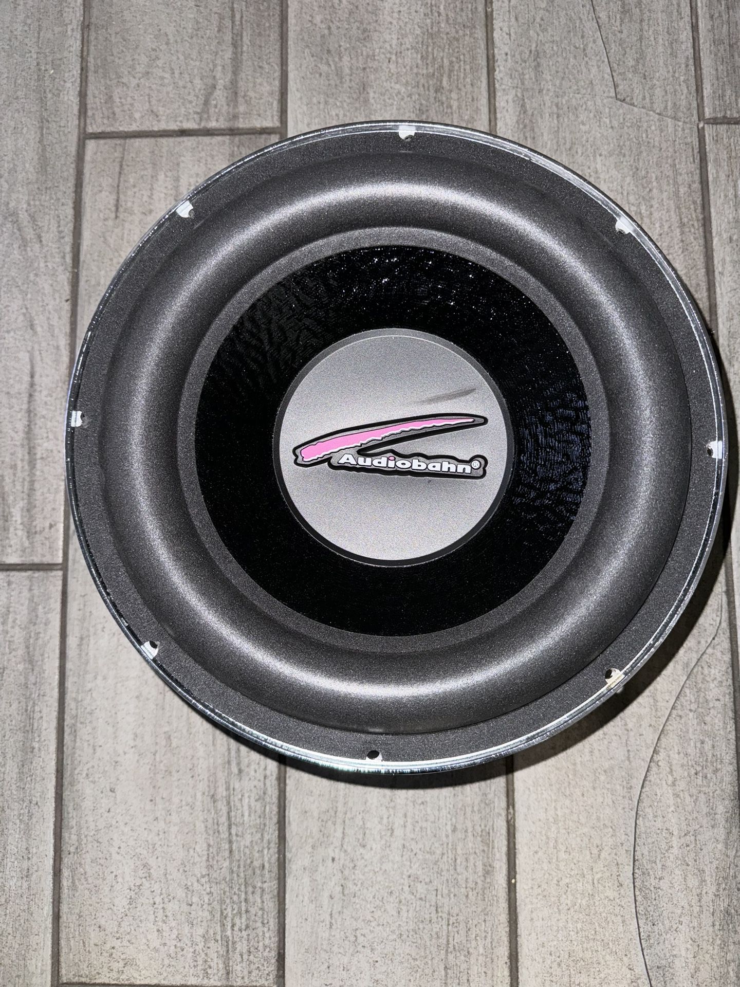 12” Audiobahn subwoofer aw122t