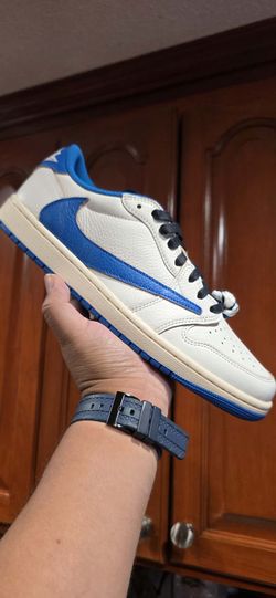 Jordan 1 Retro Low OG SP
Fragment x Travis Scott Sail Military Blue