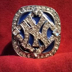 New York Yankees Derek Jeter Ring 