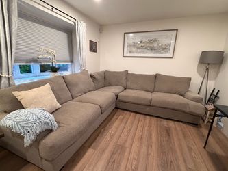 Sectional couch