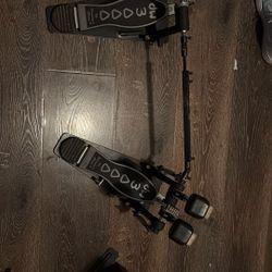 DW 3000 double pedal