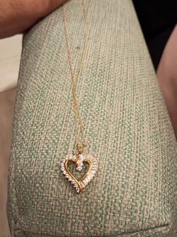 10k Diamond Heart Necklace