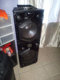 Good IQSOUND party speaker dual 15 inch woofers