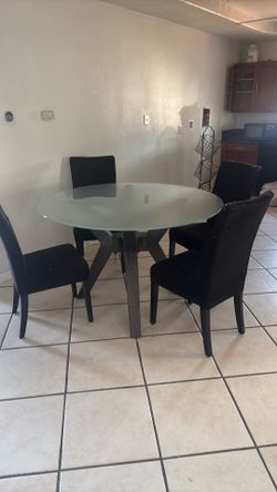 Mesa. Table