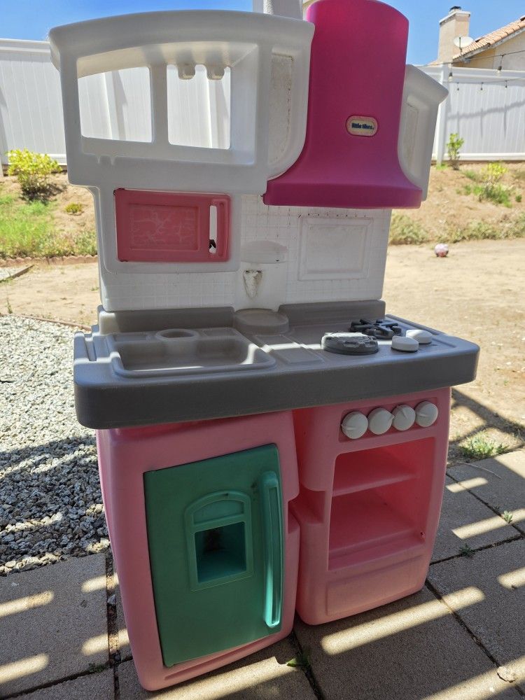 Little Tikes Kitchen