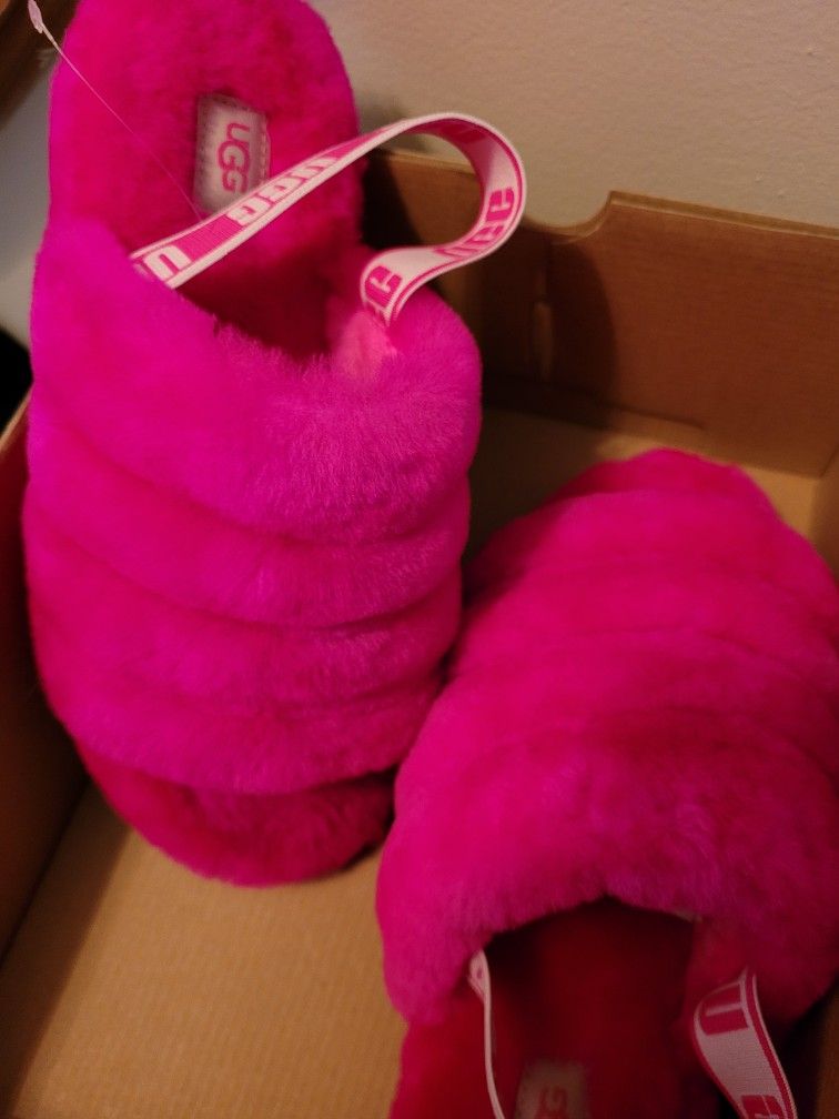 New Pink UGGS slip on - size 6