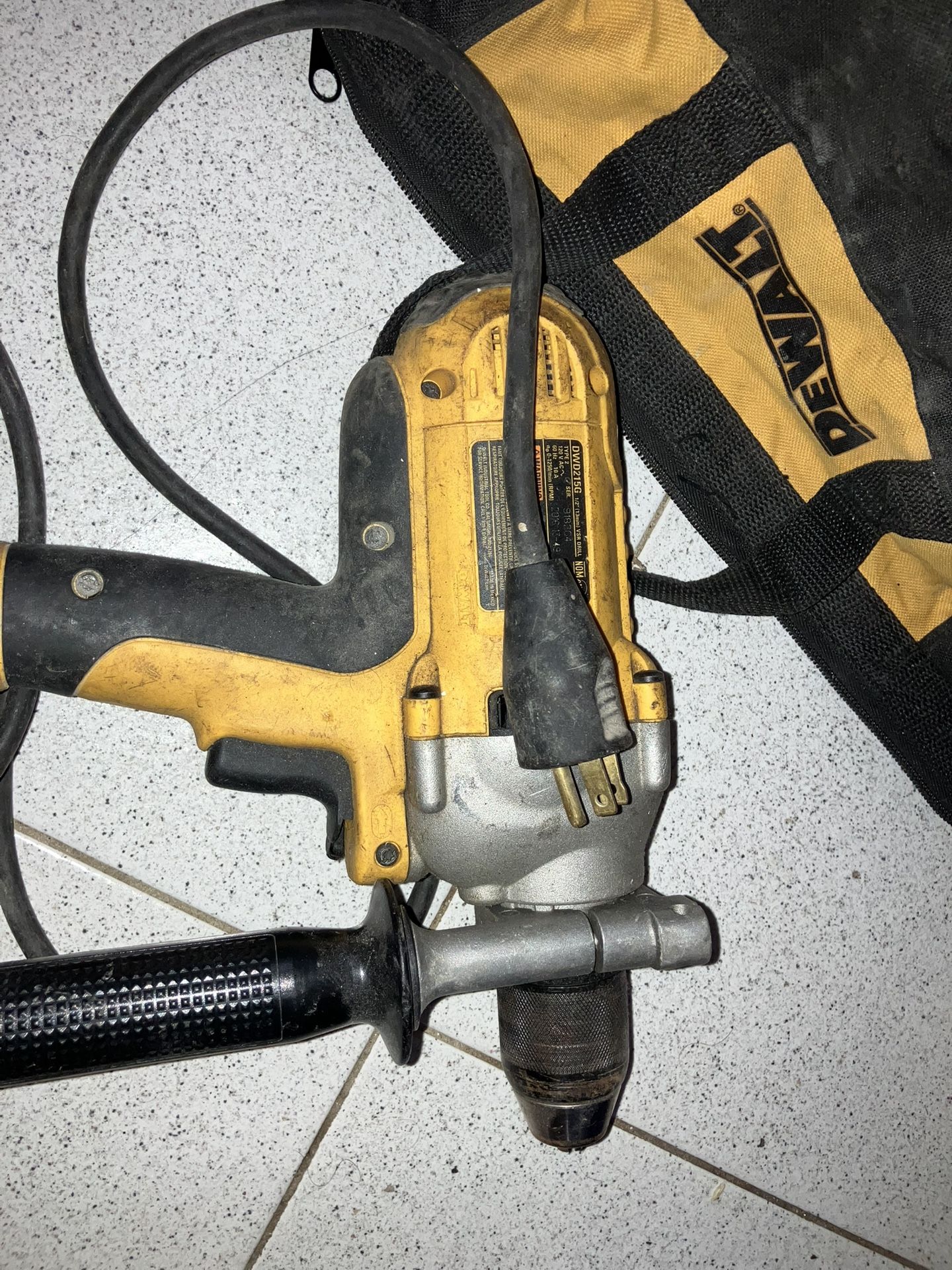 DEWALT 1/2 in. (13 mm) Variable Speed Reversing Mid-Handle Grip Drill with Keyless Chuck