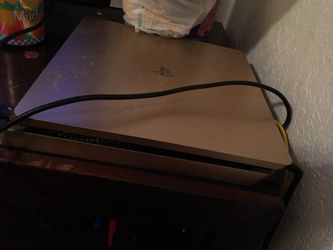 Gold ps4 1 TB w/Controller