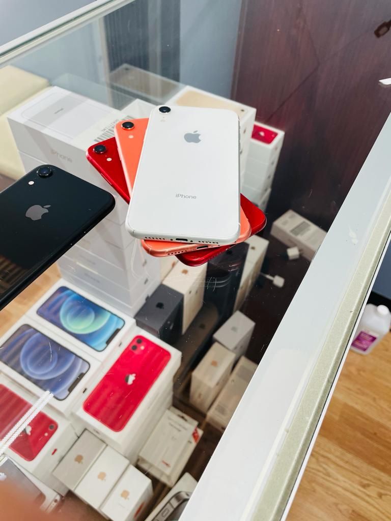iPhone XR Unlocked