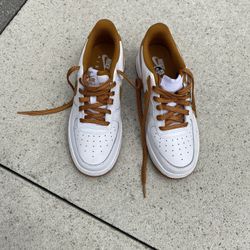 Nike Sneakers  Size 4 Boys