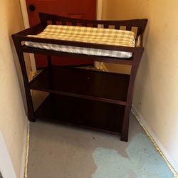 Changing Table With Mat 