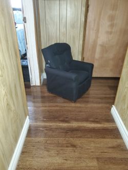 Kid's Traditional Recliner Chair
