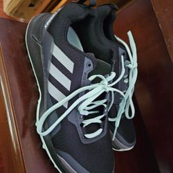 New Adidas Shoes(7.5)