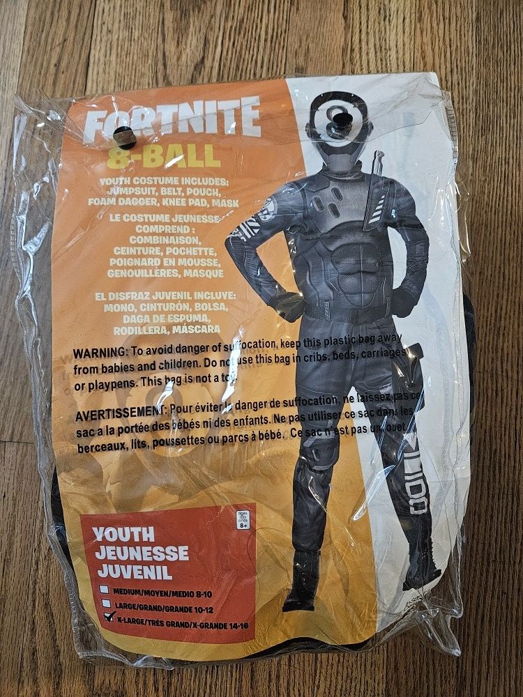 Costume