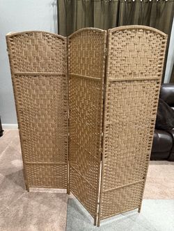 4 piece room divider - brand new