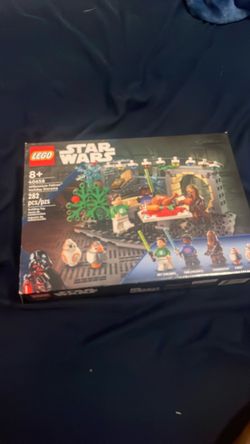 LEGO Star Wars Millennium Falcon Holiday Diorama 40658