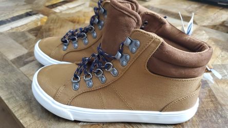 Reduced!! Old Navy boys size 5 shoes