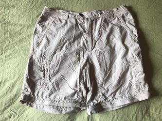 Columbia titanium Packable Women’s med shorts Hiking Beige Fishing Quick Dry