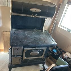 Antique Wood Burning Cook Stove