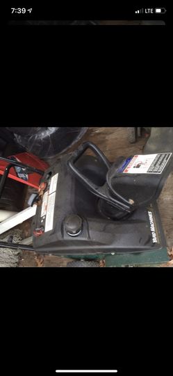 Yard machine 5.0hp 21" snow blower