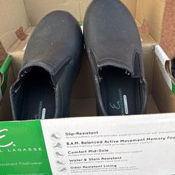 Men's Slip Resistant Footwear Size 10