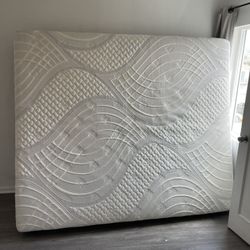 California King Bed Bed Frame Included 