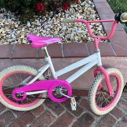 Kid’s bike 16 inch with training wheels