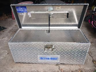 Builder build tool box with key cash only please