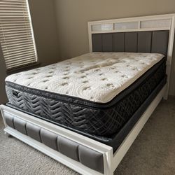 White & Gray Bedroom Set 