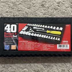 40 Ratchet & Socket Set PS04C Open Box