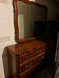 Dresser and night stands 2