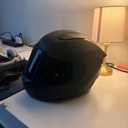 Sedici MIPS Full-Face Motorcycle Helmet – DOT – Never Worn – Dark Smoke + Clear Visor