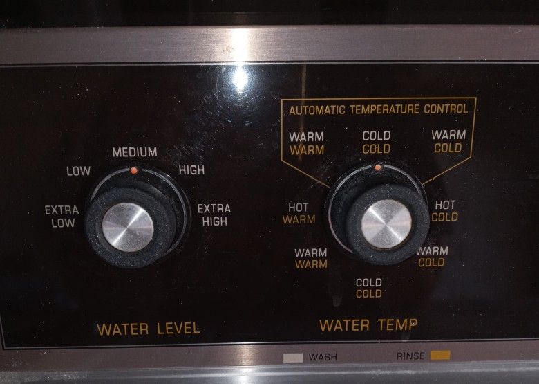 The Carpet Jungle Kids 3D Effect Easy Care Rug For Children's Room Soft Durable Rug (Giraffe Design, 140 X 200 Cm