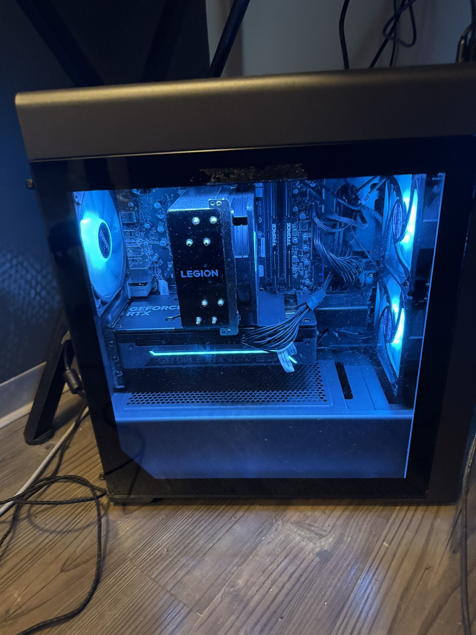 Lenovo Legion Tower RTX 4070 Super