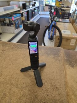 DJI Osmo Pocket 3 Gimbal Vlogging Camera