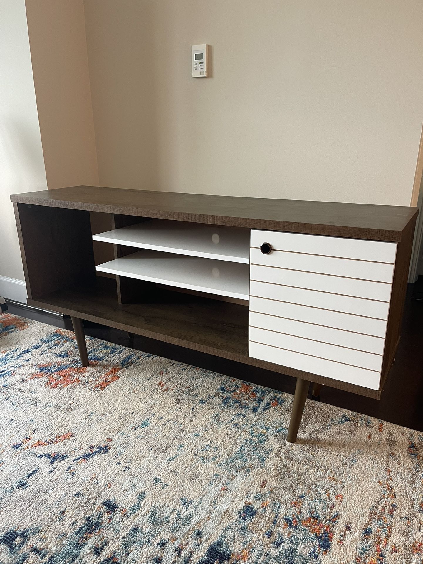 Entertainment Unit
