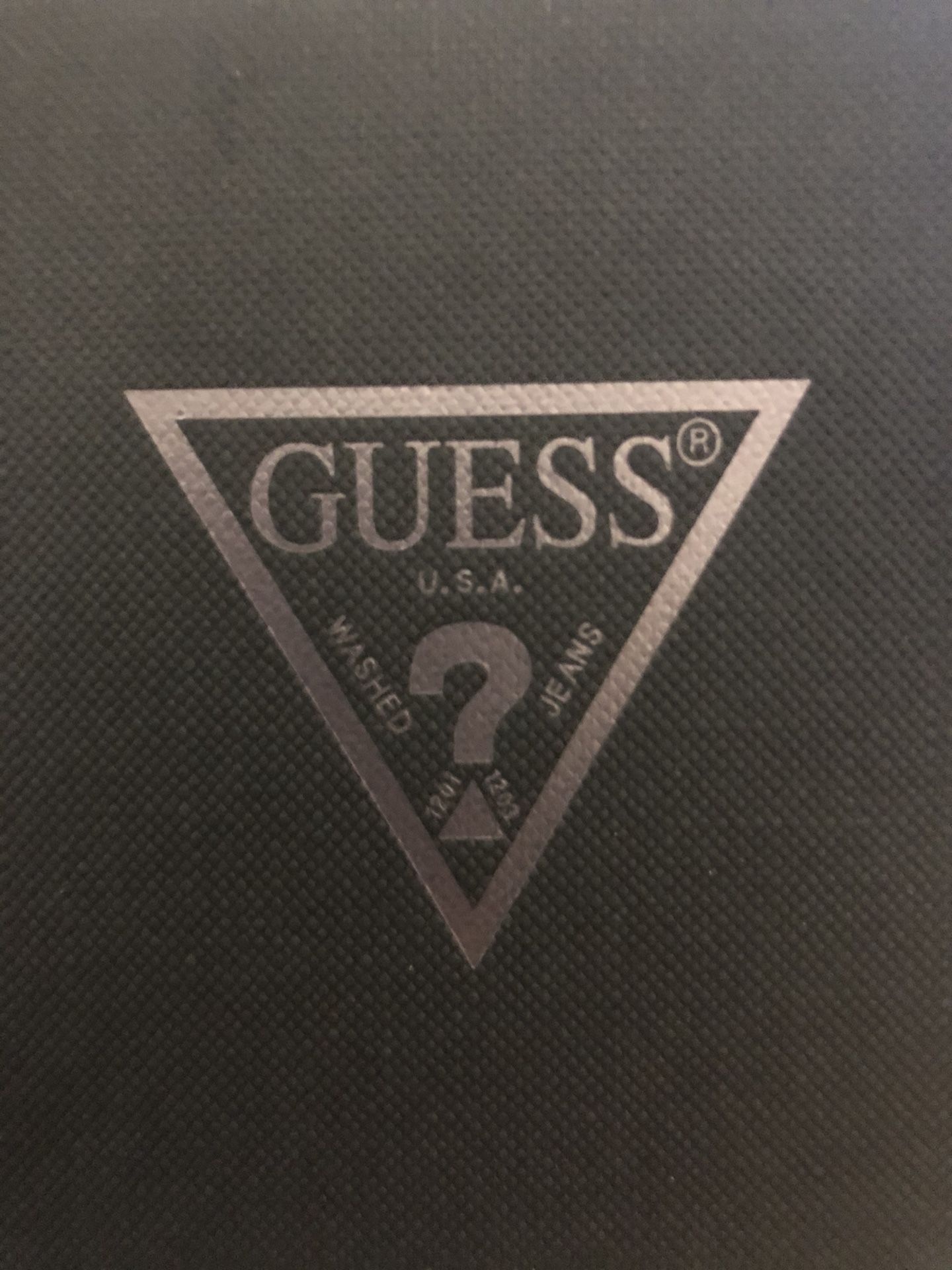 Men’s Guess watch