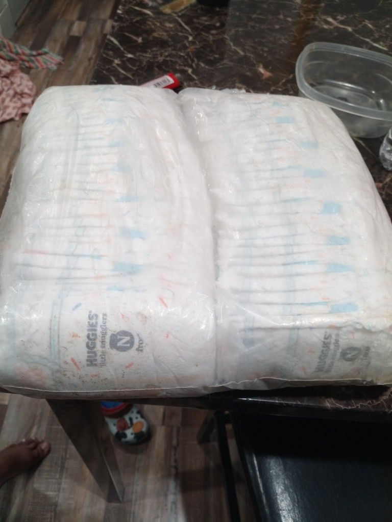 Size Newborn Diapers 