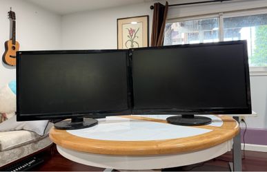 Set of two 27in Viewsonic Monitors