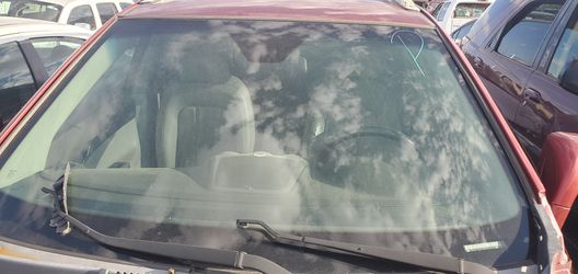 Windshield to 2008 vue xe saturn