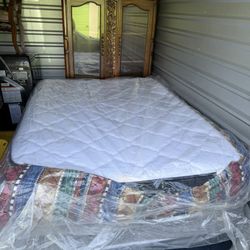 Queen Mattress Bundle 