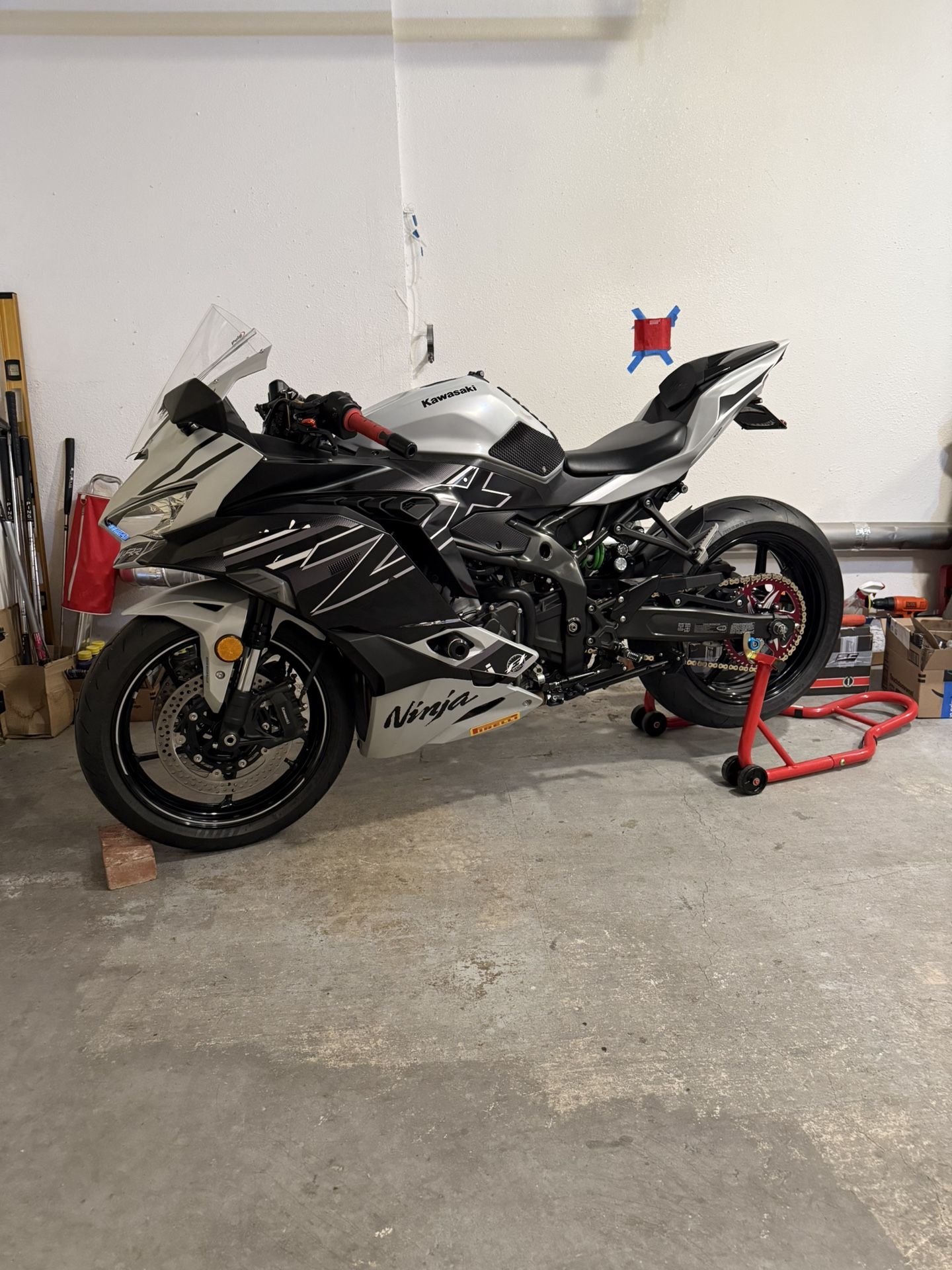 2025 Kawasaki ZX4RR abs