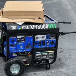 DuroMax XP13000EH Portable 500 CC Dual Fuel Powered Gasoline / Propane Generator with Electric / Recoil Start and Wheel Kit - 13,000W, 120/240V