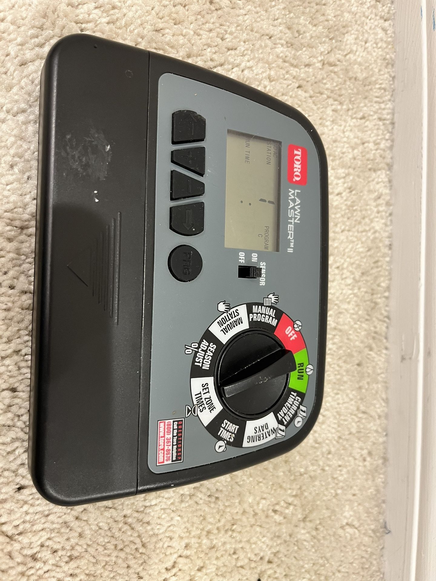 Toro 53806 Lawn Master II 6-Zone Landscape Sprinkler System Water Timer.    